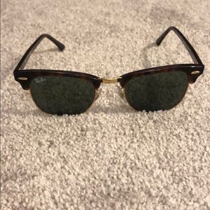 Ray ban club master size 49